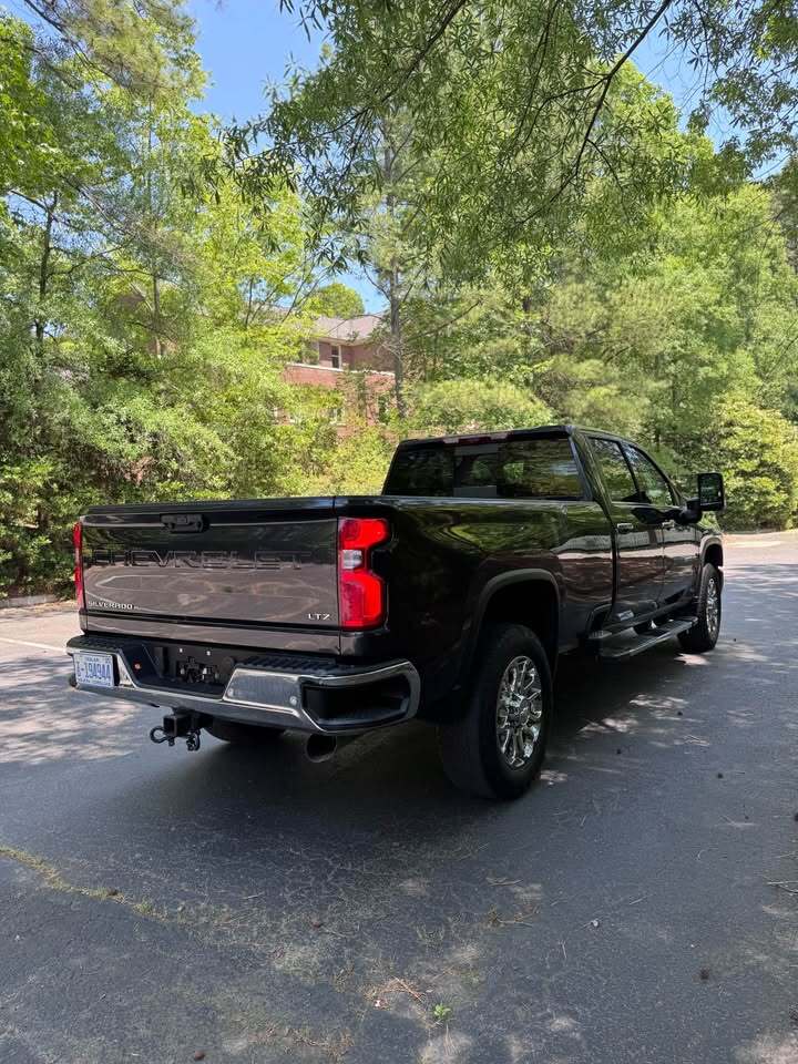 2024 Chevrolet Silverado 3500HD LTZ, photo 8 of 20