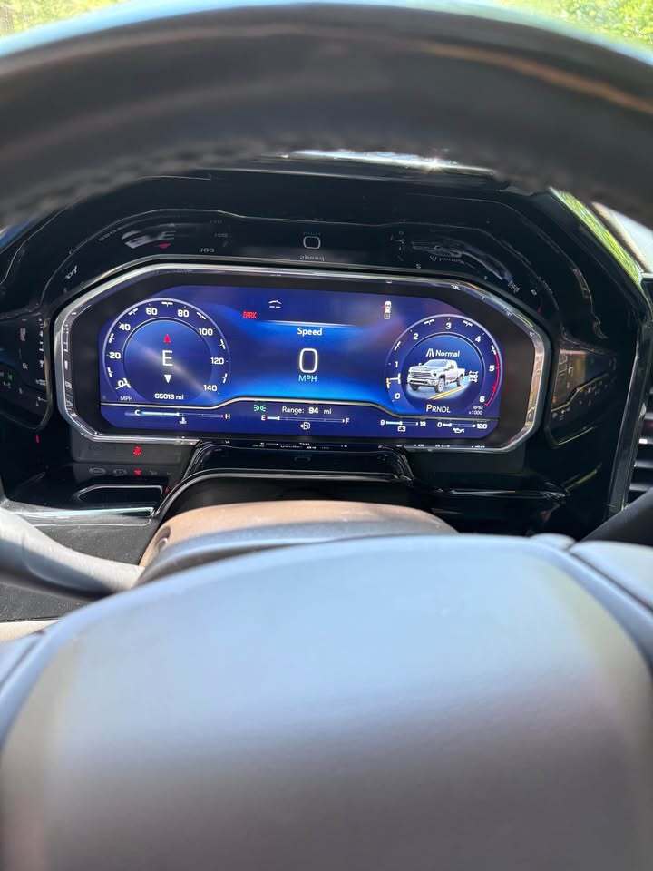 2024 Chevrolet Silverado 3500HD LTZ, photo 13 of 20