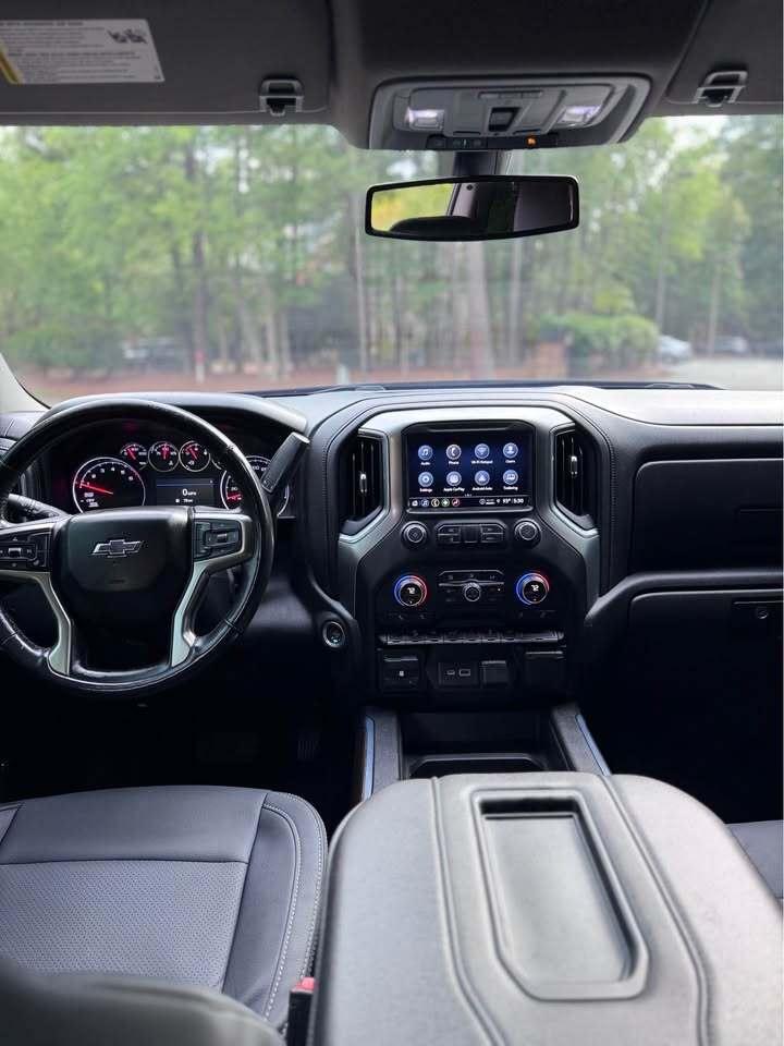 2021 Chevrolet Silverado 1500 RST, photo 10 of 20