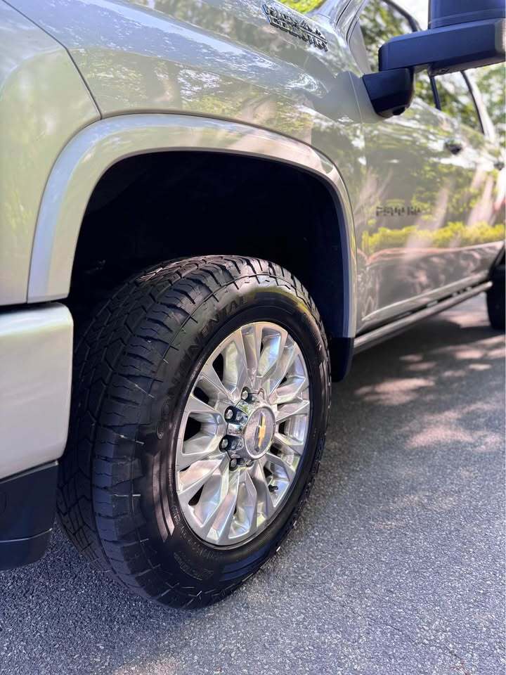 2022 Chevrolet Silverado 2500HD High Country, photo 8 of 20