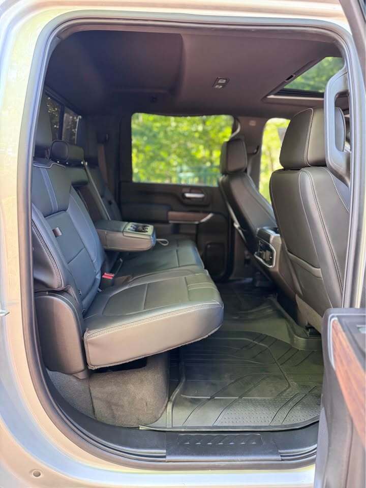 2022 Chevrolet Silverado 2500HD High Country, photo 18 of 20