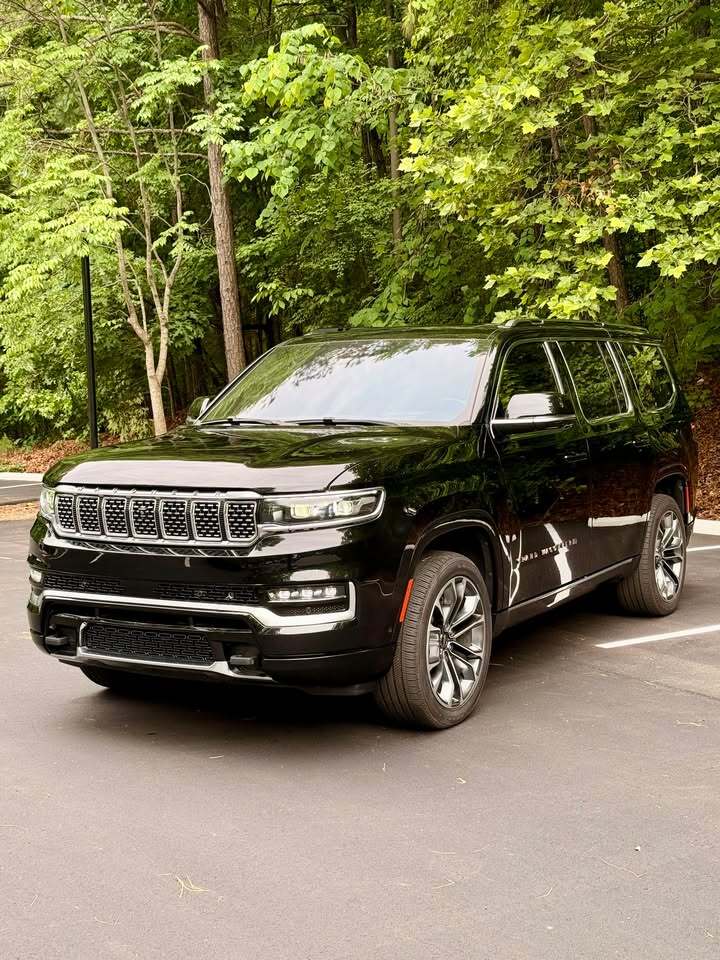 2022 Jeep Grand Wagoneer III