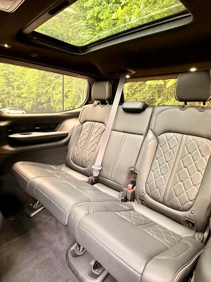 2022 Jeep Grand Wagoneer III, photo 15 of 15