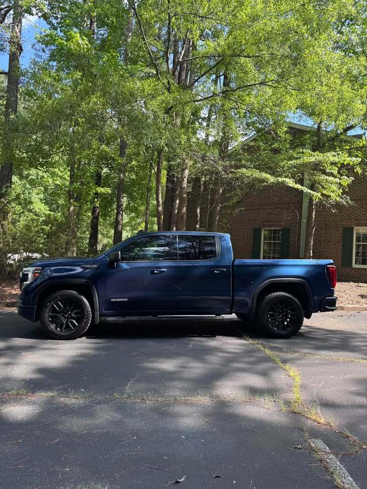 2021 GMC Sierra 1500 Elevation, photo 3 of 20