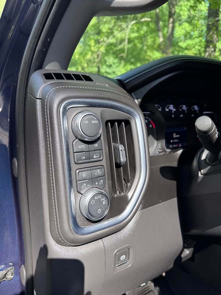 2021 GMC Sierra 1500 Elevation, photo 10 of 20