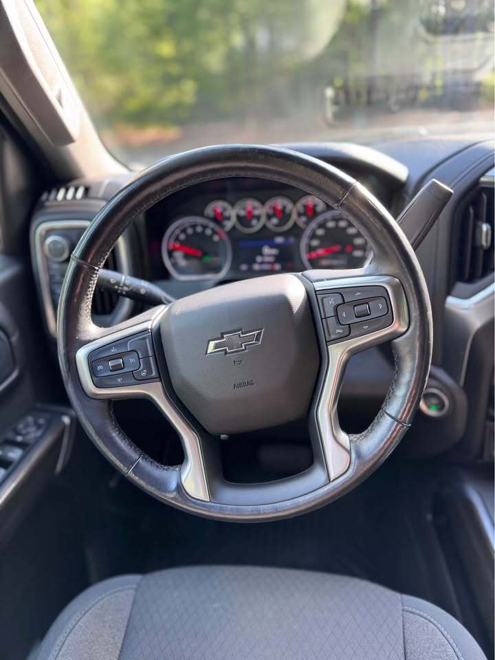 2020 Chevrolet Silverado 1500 LT Trail Boss, photo 12 of 18