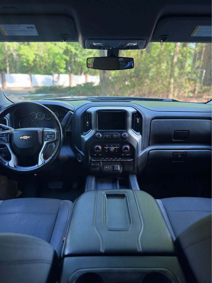 2019 Chevrolet Silverado 1500 LT, photo 12 of 19