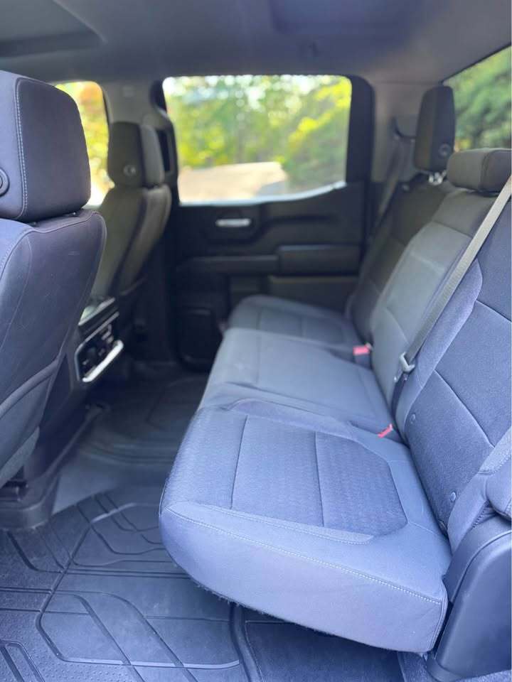 2019 Chevrolet Silverado 1500 LT, photo 17 of 19