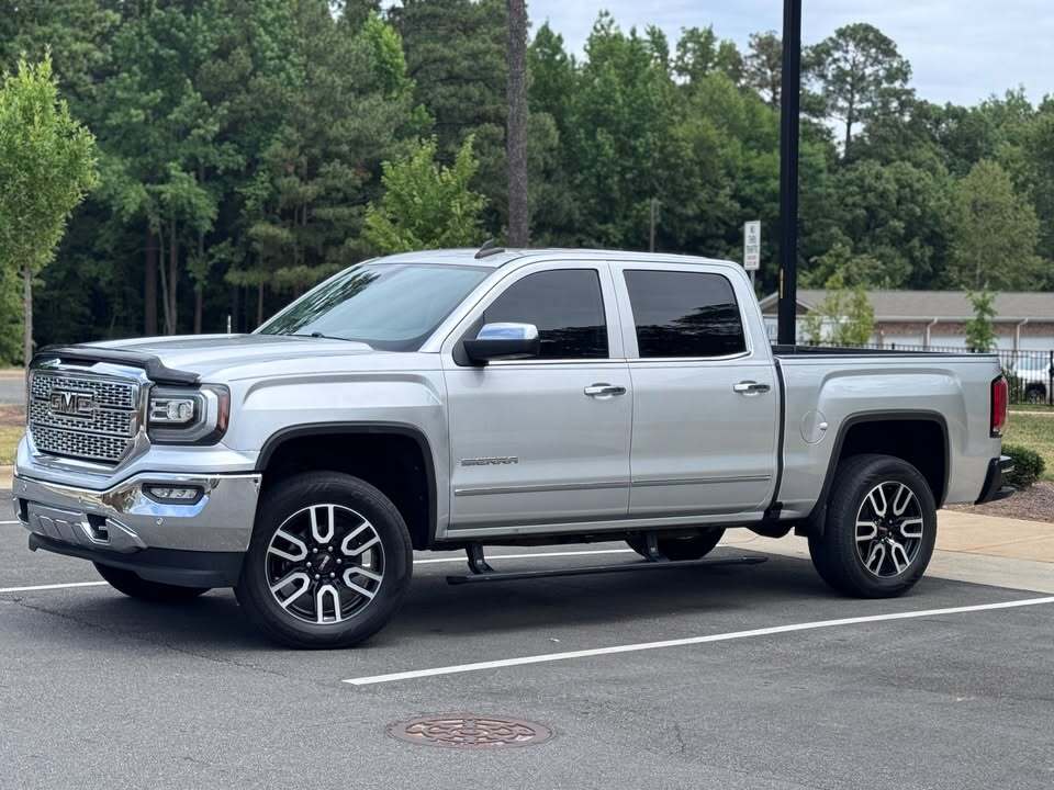 2018 GMC Sierra SLT, photo 3 of 13