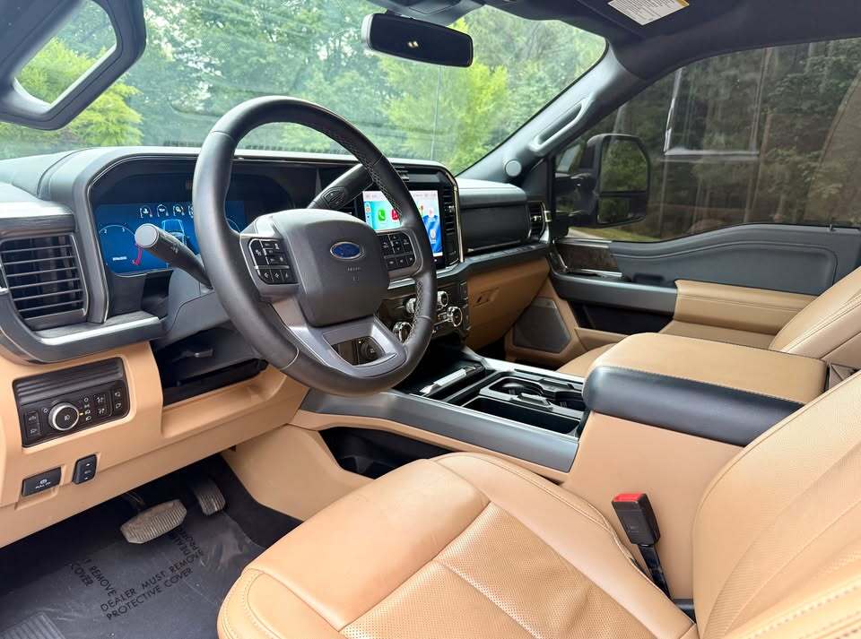 2025 Ford F350HD Lariat dully, photo 10 of 12